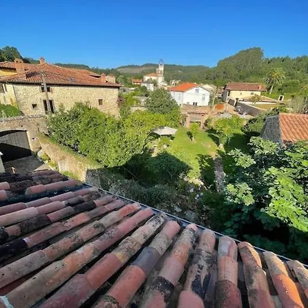 Casona Historica Del S Xvii En Novales