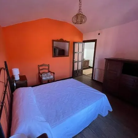 Casona Historica Del S Xvii En * Novales