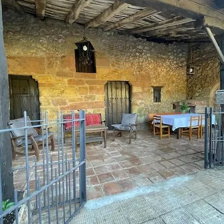 Casona Historica Del S Xvii En 度假居 *
